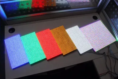 Módulo de pantalla LED para vehículos de un solo color para interiores y exteriores P810